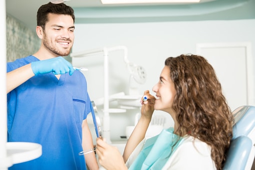 Clean Teeth and Gums Can Help You Keep Your Weight in Check